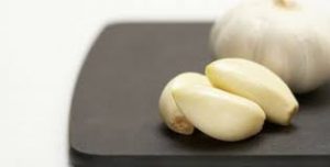 Brighten Yellow Nails with Garlic