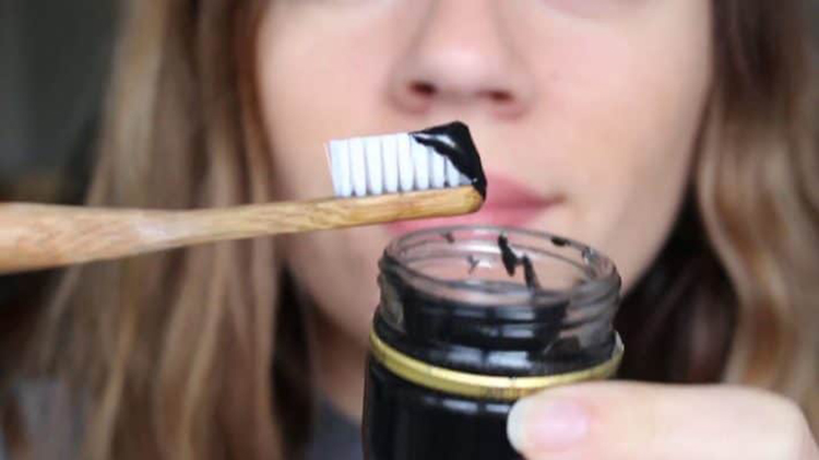 10 Best Charcoal Toothpaste for Teeth Whitening *[Reviews]*