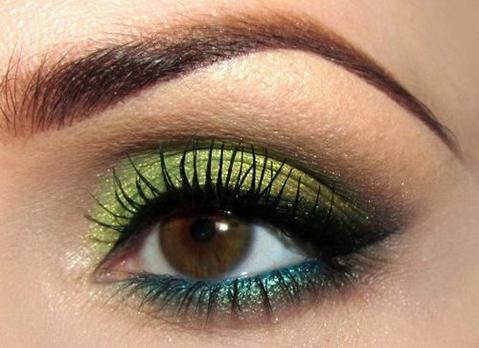 8 Best Eyeshadow Colors for Brown Eyes Makeup